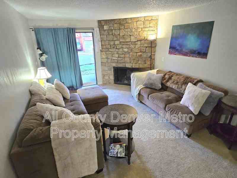 447 Wright St #118 - Photo 4 of 16