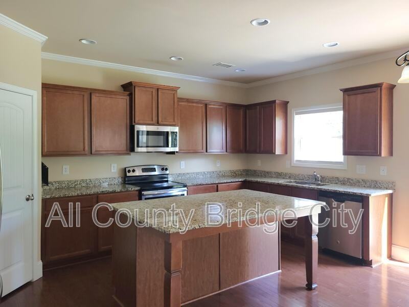 5 Calgary Ct - Photo 4 of 19