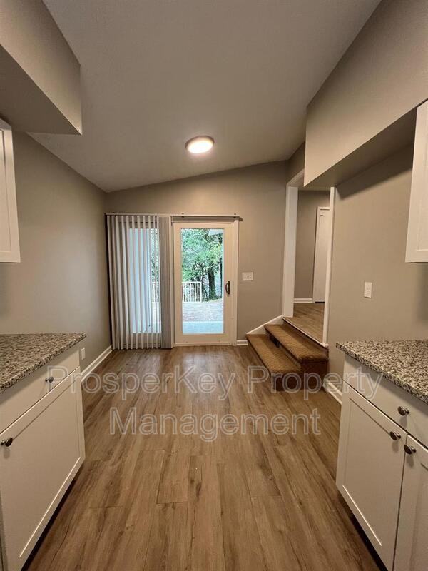 1 Esquiline Ct - Photo 7 of 18