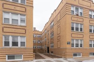 featured image of 4409 N Kenneth Ave #1A