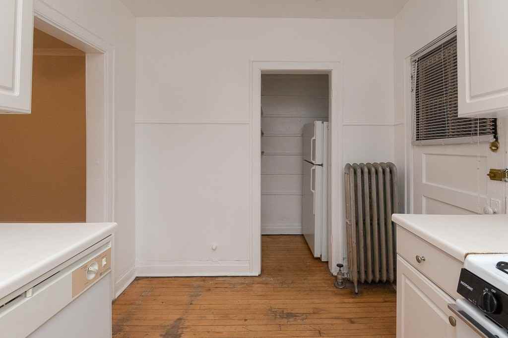 4409 N Kenneth Ave #1A - Photo 6 of 20