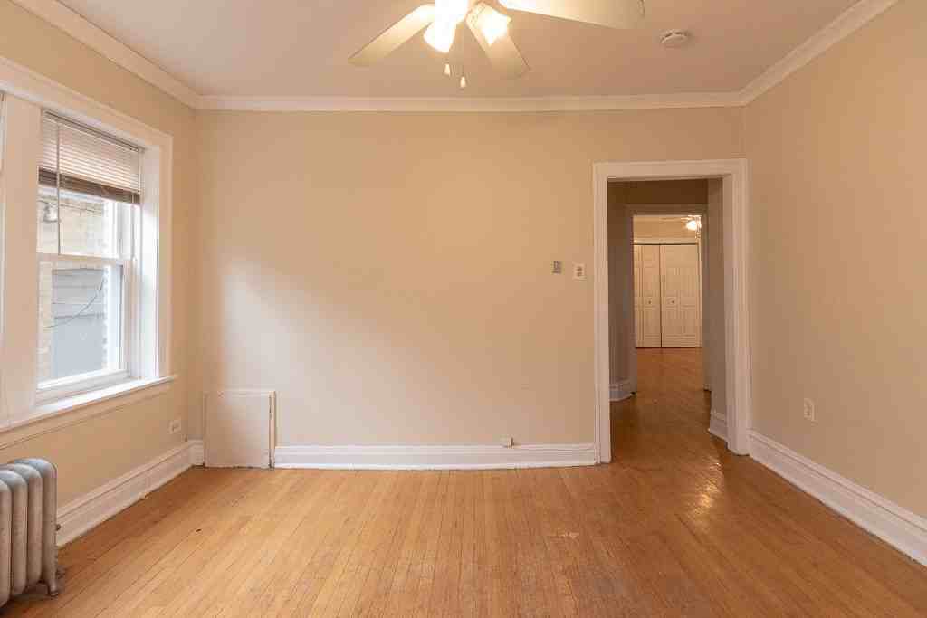 4409 N Kenneth Ave #1A - Photo 7 of 20