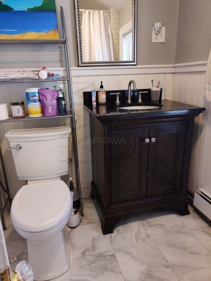 73 Simpson Ave #2 - Photo 5 of 10