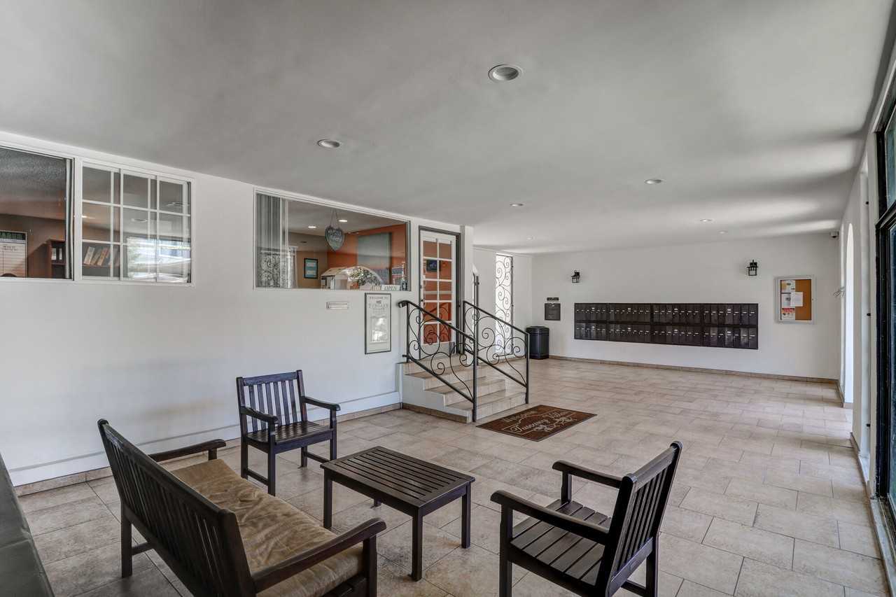 Tuscany Villas - Photo 6 of 17