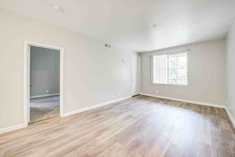 Hidden Valley - Photo 4 of 26