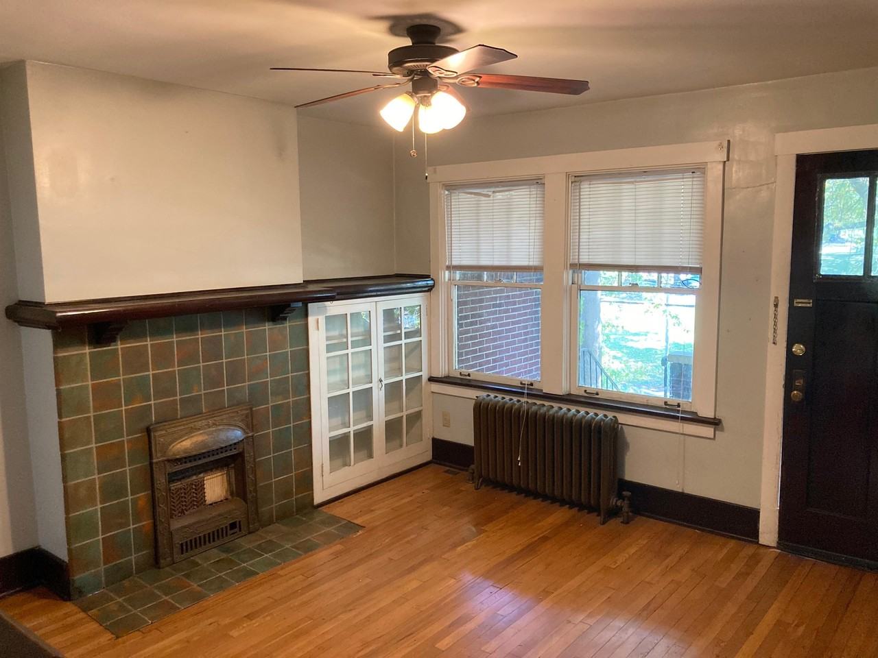 WEST STREET-407-419 -- 085 - Photo 4 of 13