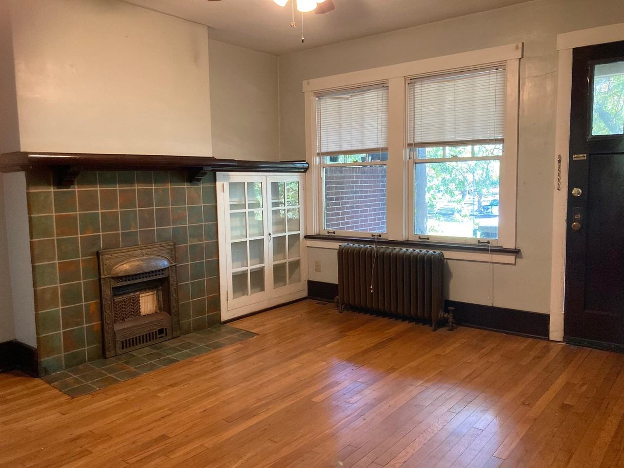 WEST STREET-407-419 -- 085 - Photo 5 of 13