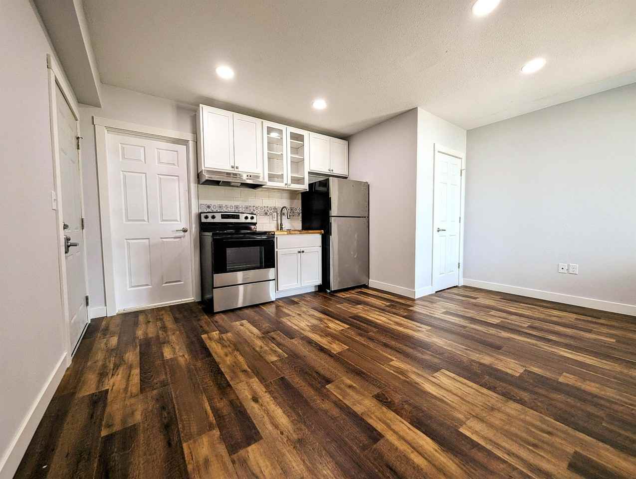 Mid North Flats at Jefferson - Photo 2 of 35