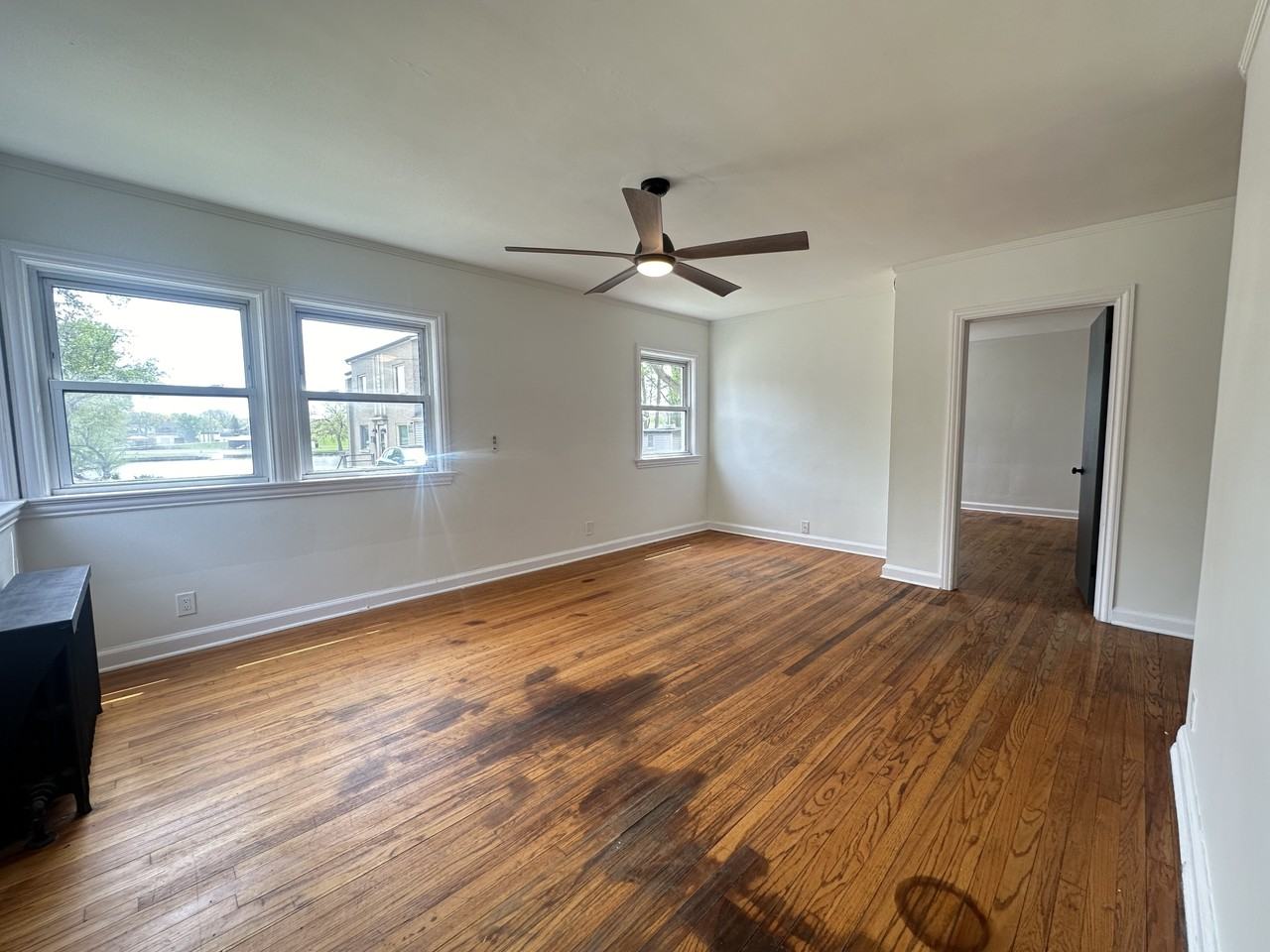 204 Carlton Terrace - Photo 2 of 12