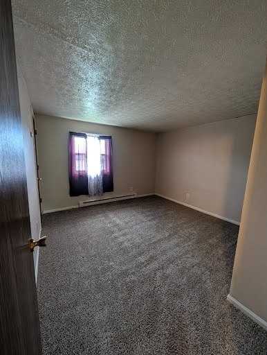 Patricia Dr Apartments - Photo 4 of 7