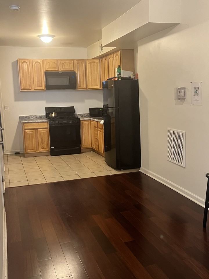 1713 Braddish Avenue - Photo 3 of 13