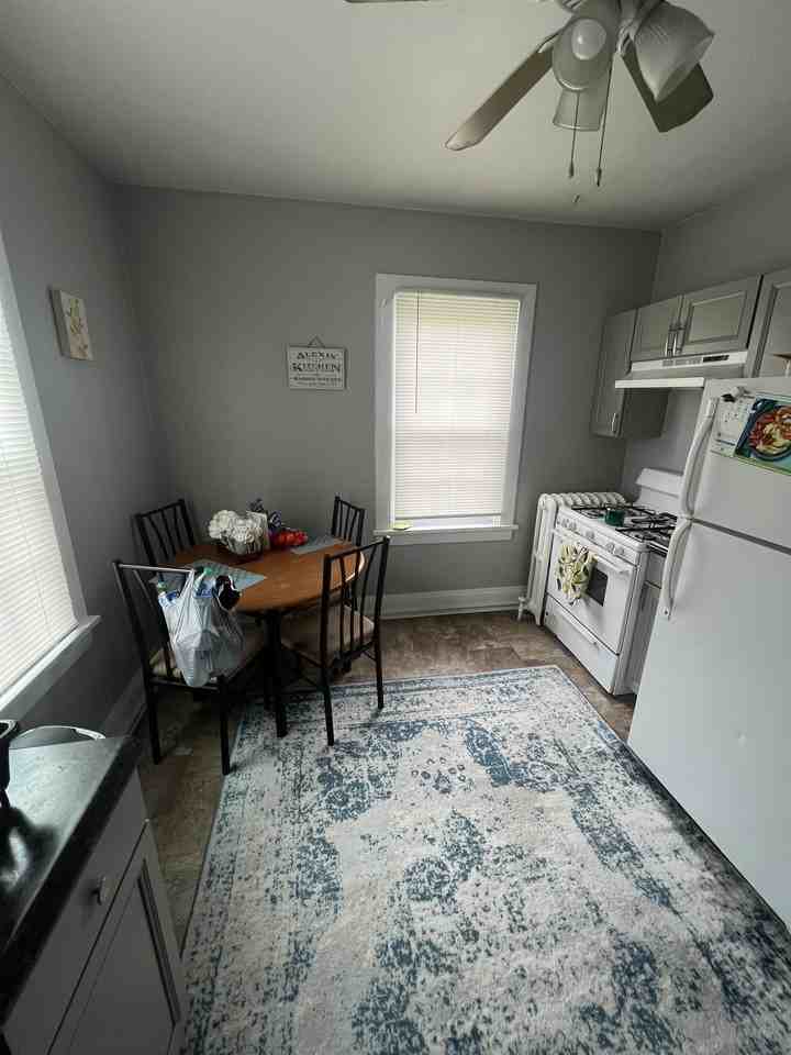 300 Seminary Avenue - Photo 3 of 10