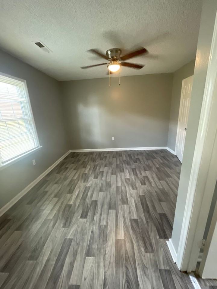 Osceola Apts - Photo 3 of 11