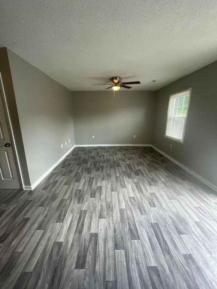 Osceola Apts - Photo 4 of 11
