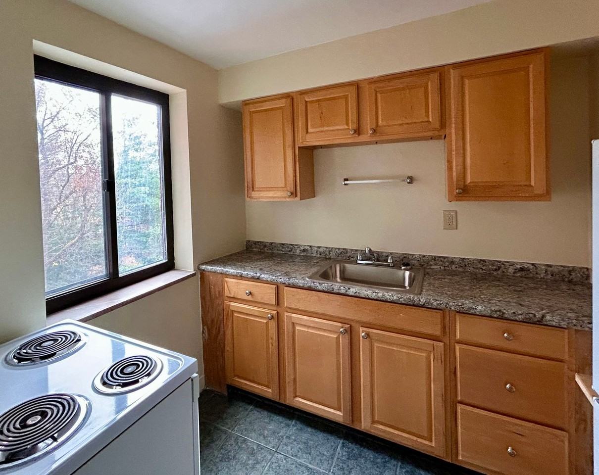 Sutton Place - Photo 2 of 16