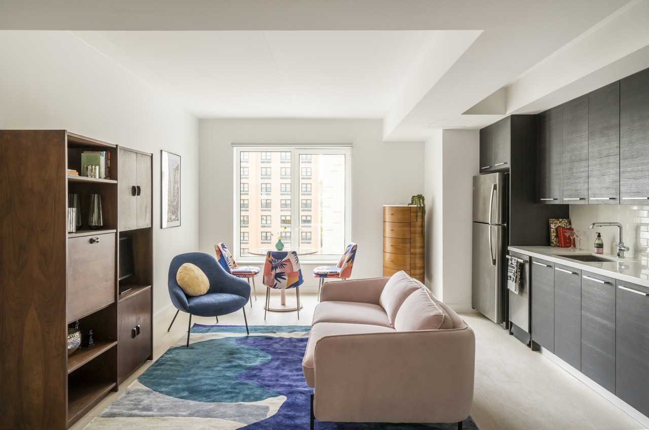 The Lois - Photo 5 of 50