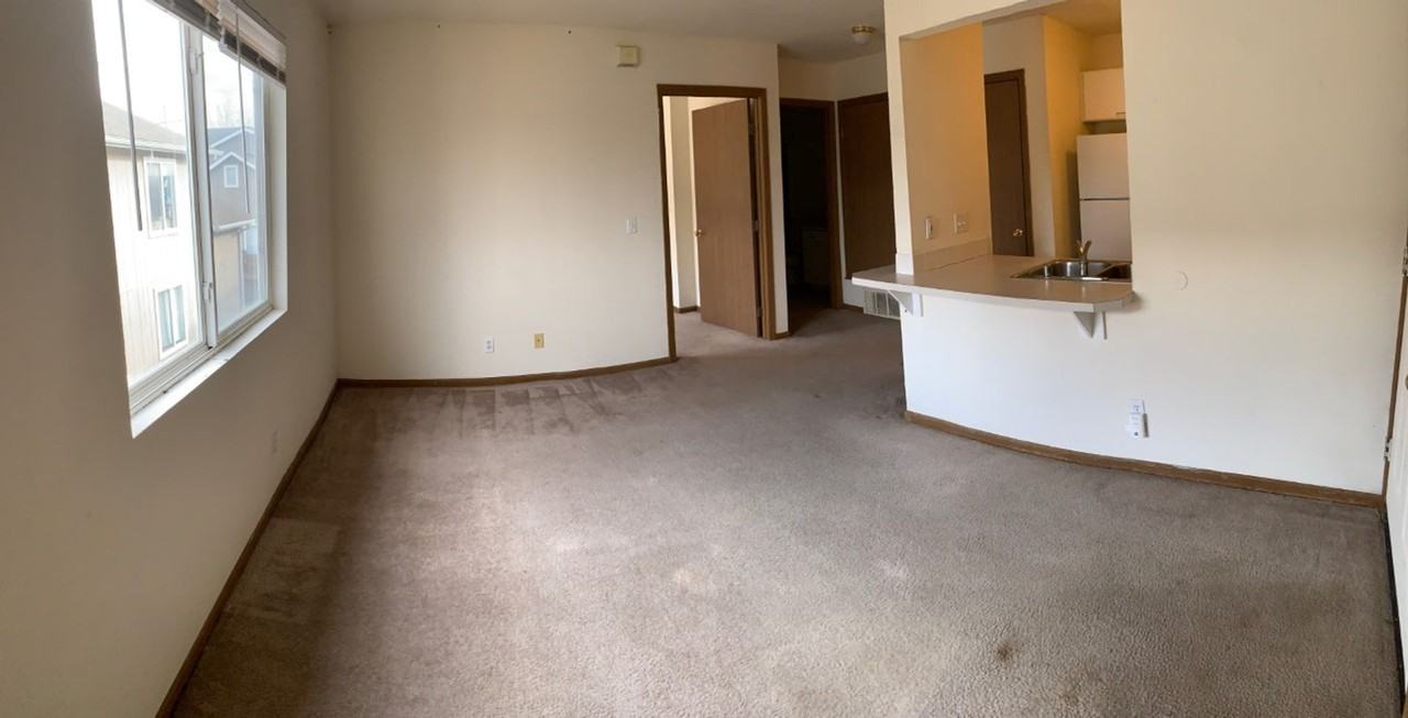 California Apartments - Photo 5 of 14