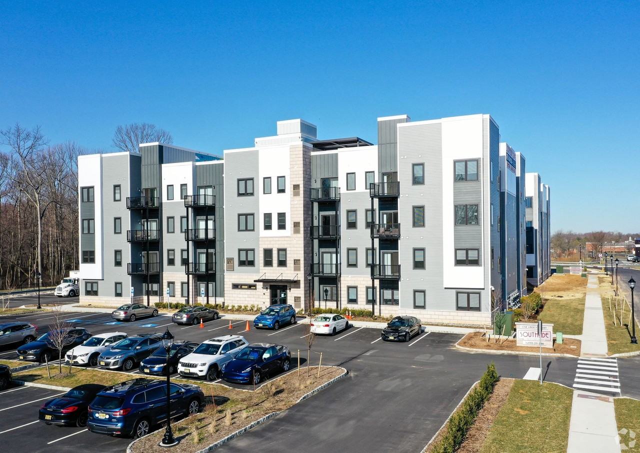 Southside Lofts at Town Center - Photo 3 of 24