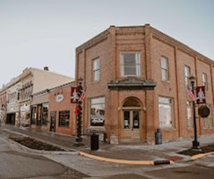 featured image of 101 E Franklin St