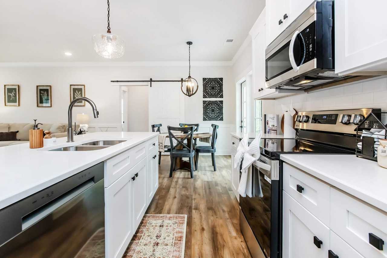 Newport Station - Photo 6 of 50