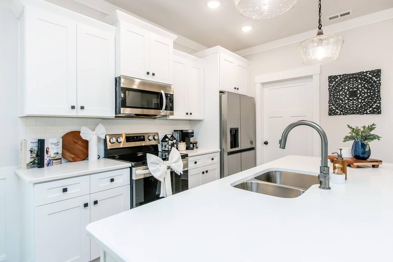 Newport Station - Photo 7 of 50