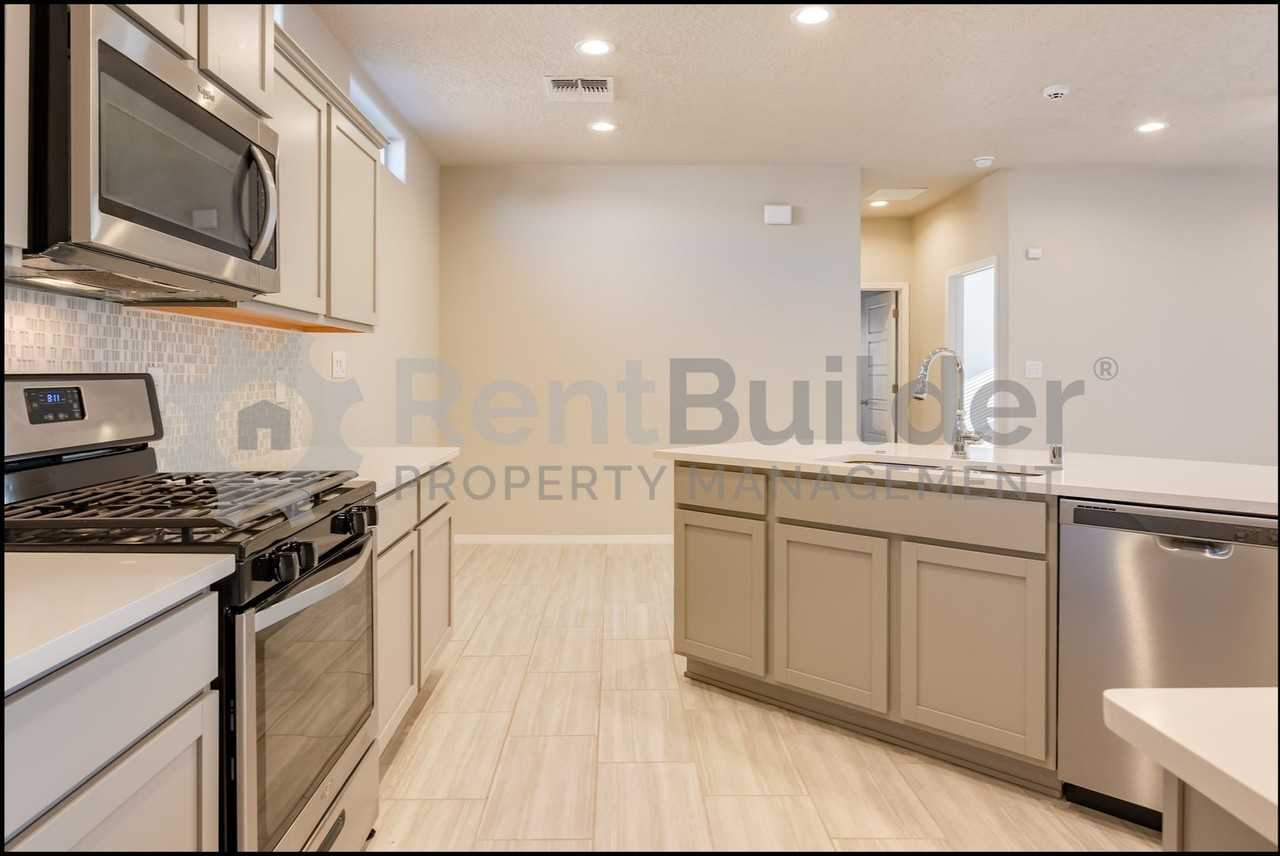 1542 Tierra Verde Loop Nw - Photo 6 of 25