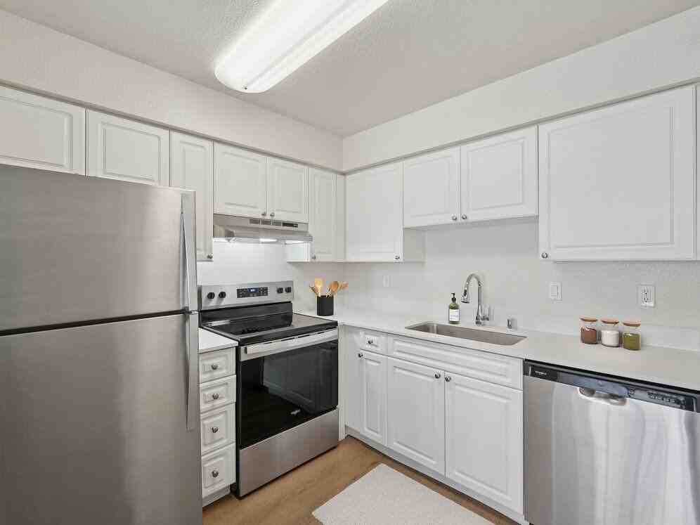 eaves Walnut Creek - Photo 7 of 41