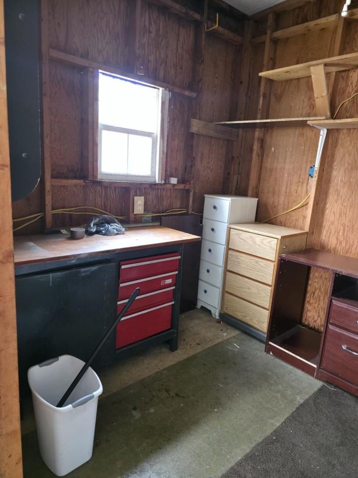 12045 Formosa St - Photo 4 of 28