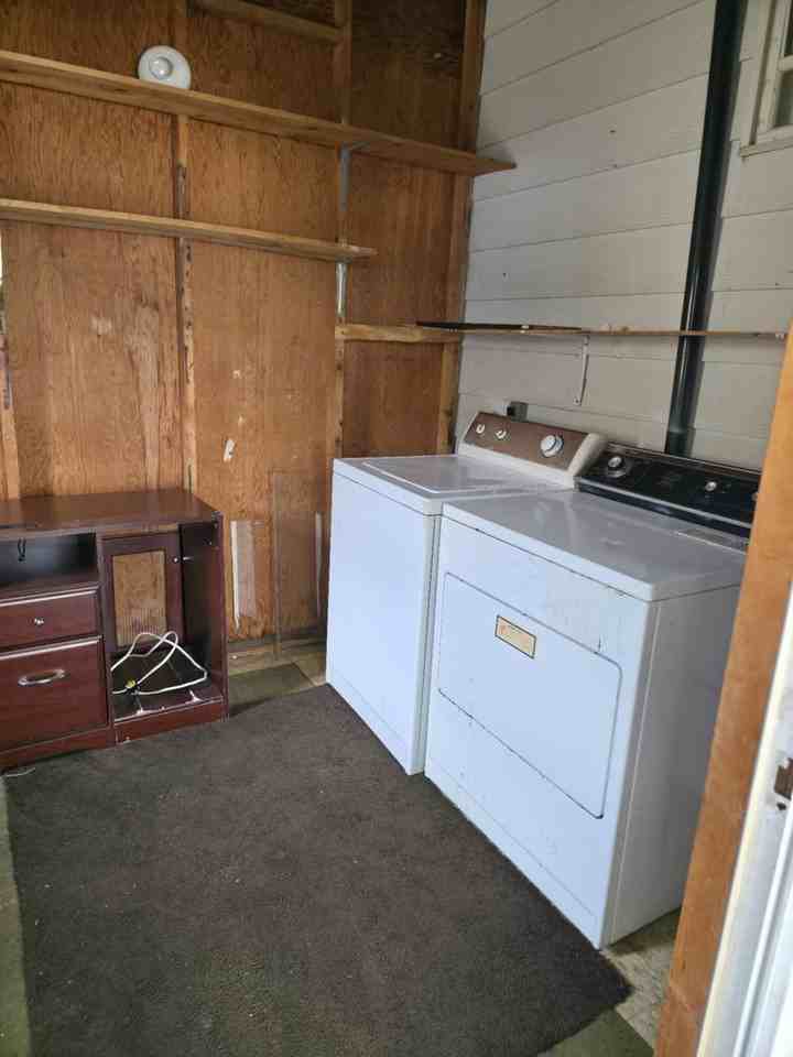 12045 Formosa St - Photo 5 of 28