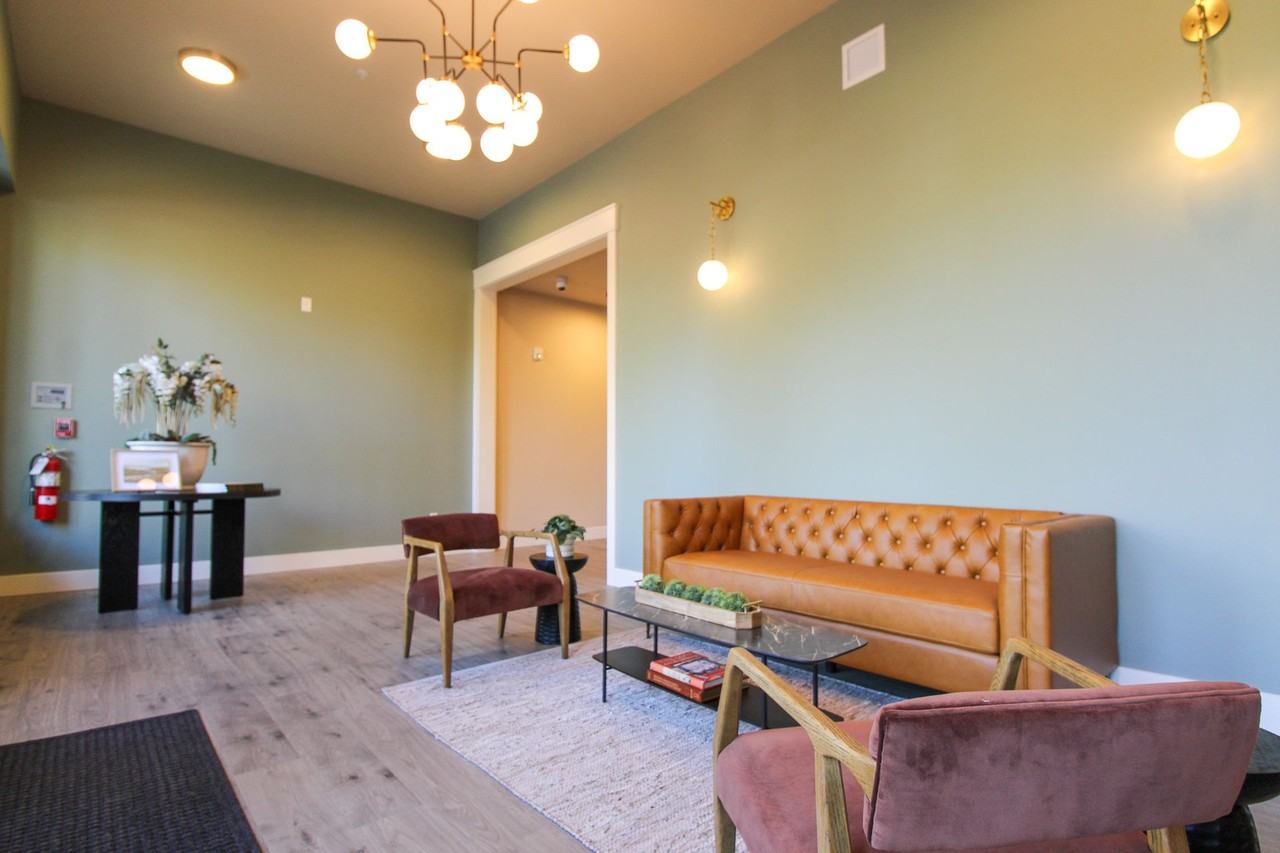 75 C St - Photo 6 of 46