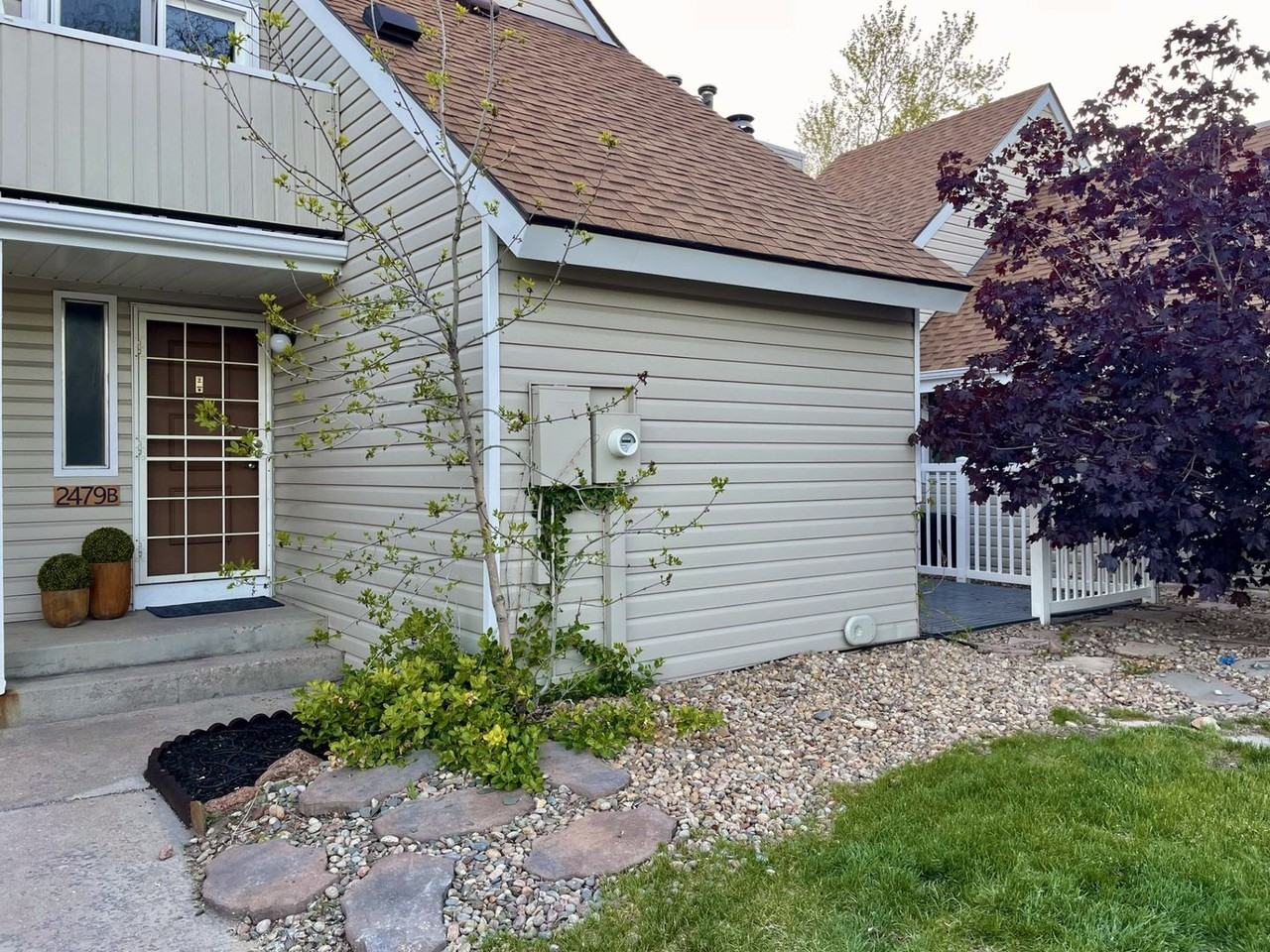 2479 S Xanadu Way - Photo 2 of 27