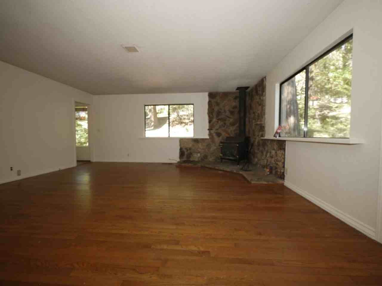 27252 Cedar Bow Ct - Photo 2 of 12
