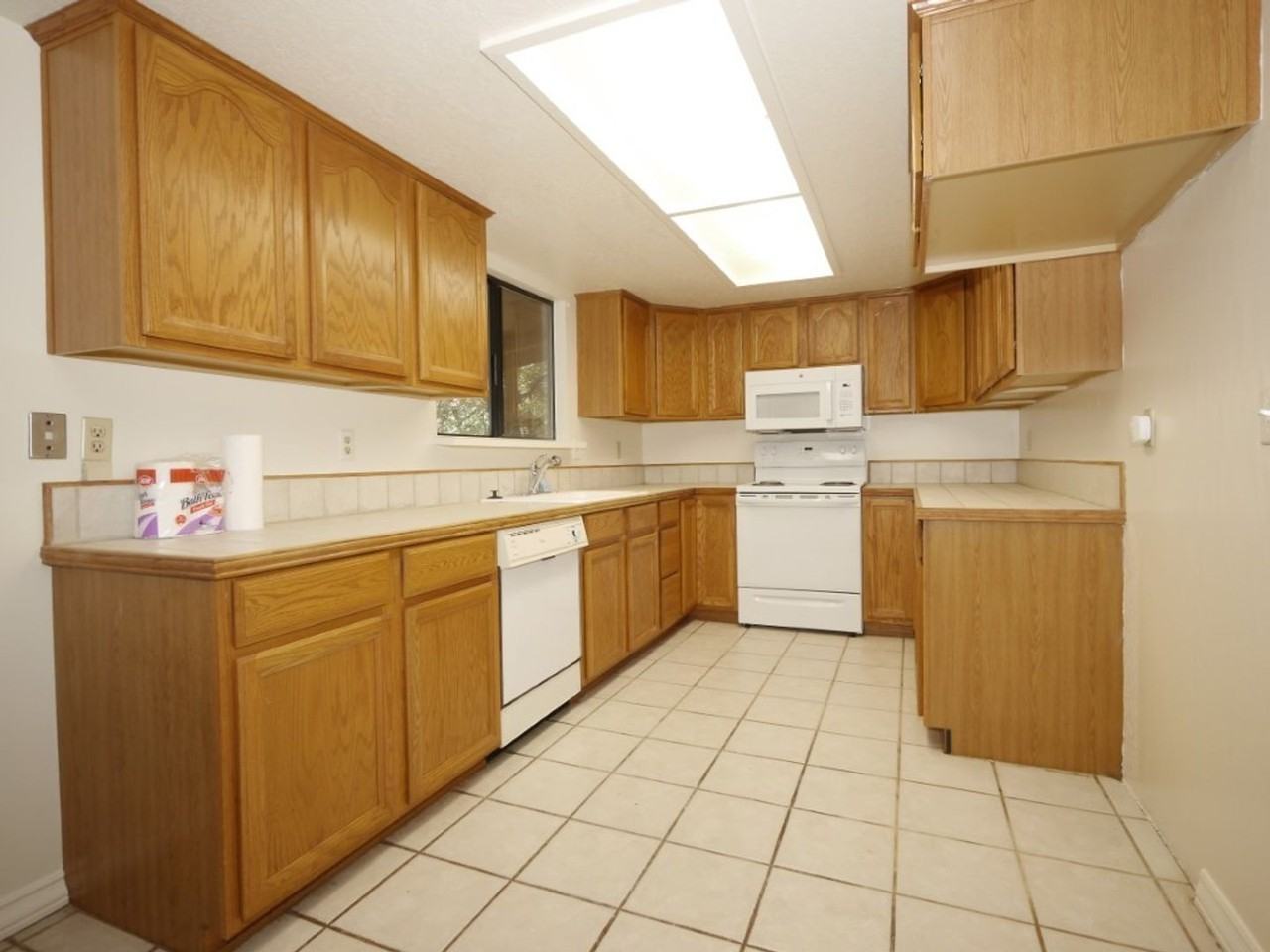 27252 Cedar Bow Ct - Photo 3 of 12