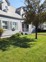 B 320 - Photo 1 of 1