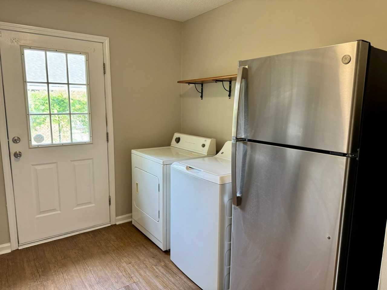 13 Southern Ct - Photo 3 of 11