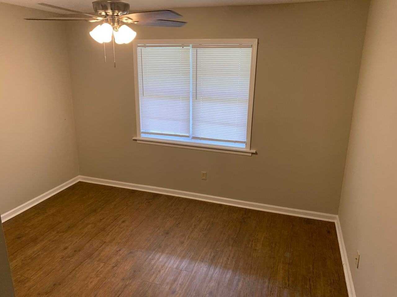 13 Southern Ct - Photo 6 of 11