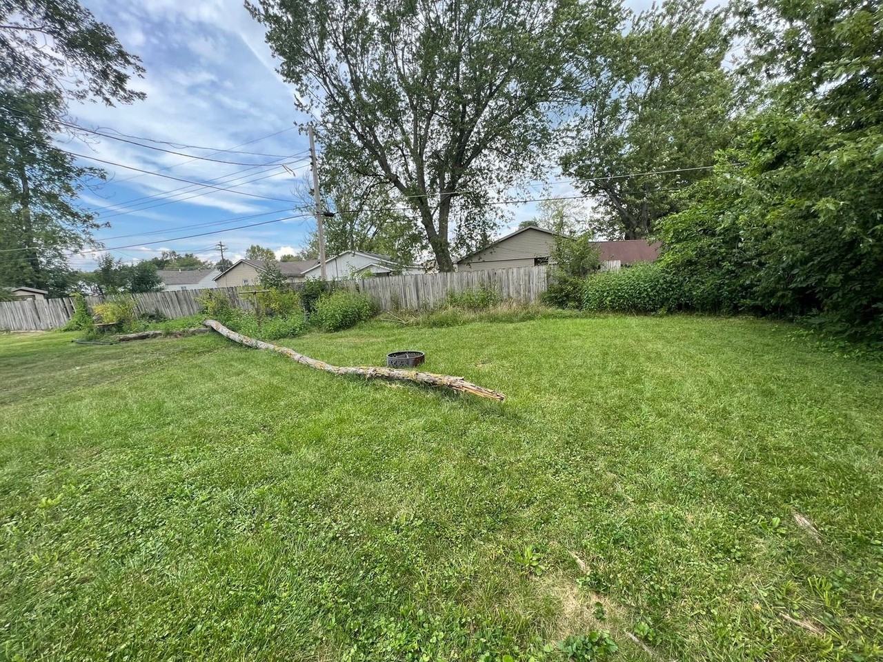 204 E Dartmouth Ave - Photo 4 of 5