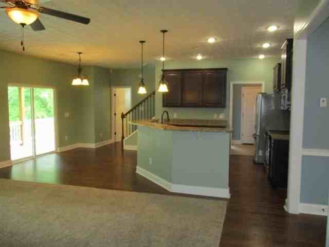 9795 Yellow Pine Rd - Photo 5 of 18