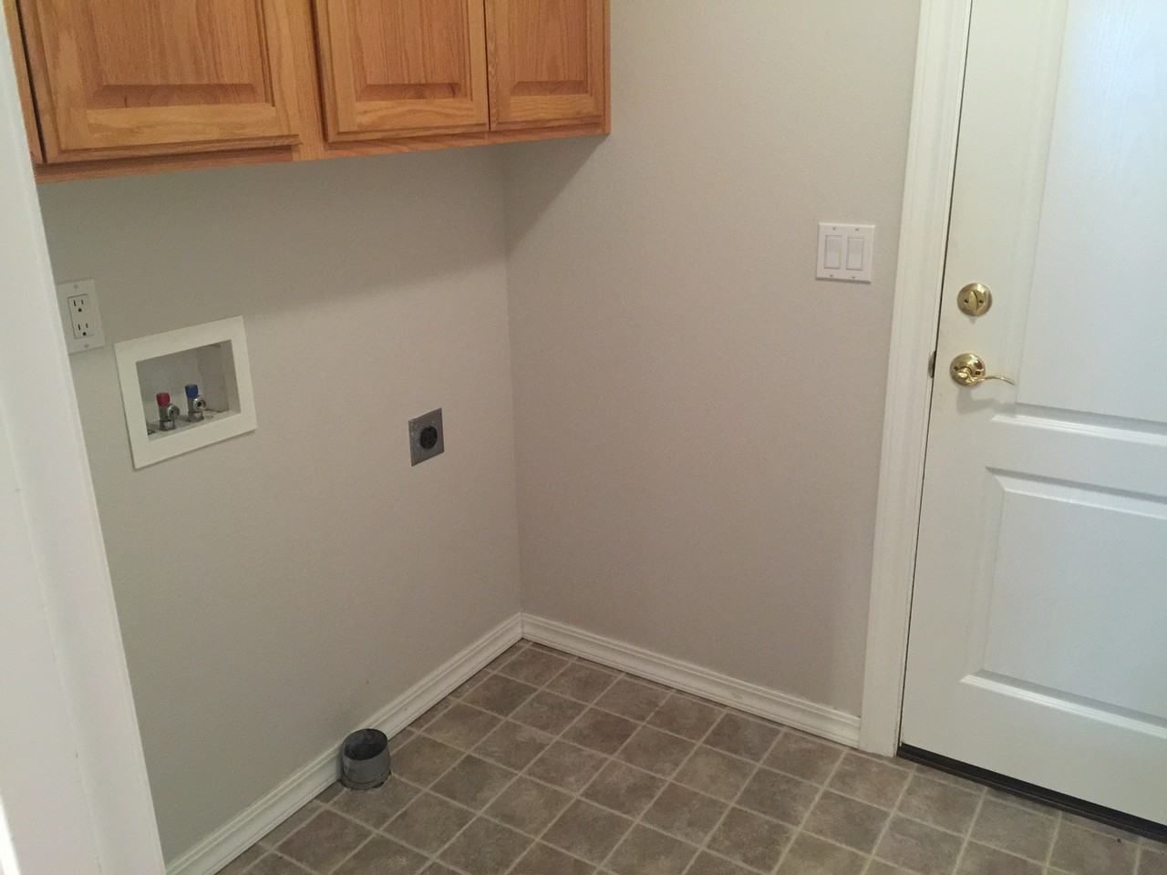2723 Esther Ln - Photo 7 of 12