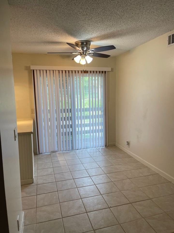 709 Dondee Dr #2 - Photo 3 of 7