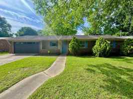 featured image of 4211 Lotus Drive