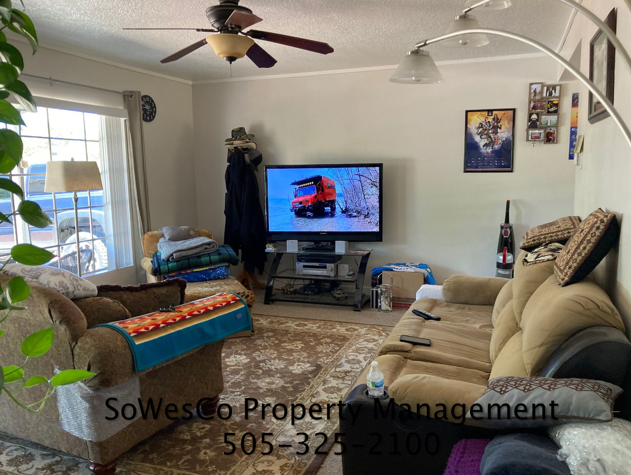 107 E Tycksen Dr - Photo 2 of 7
