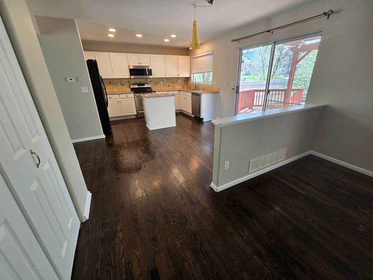 604 Briggs Pl - Photo 6 of 48