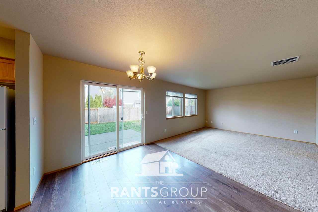 6428 Candace Ct Se - Photo 7 of 24
