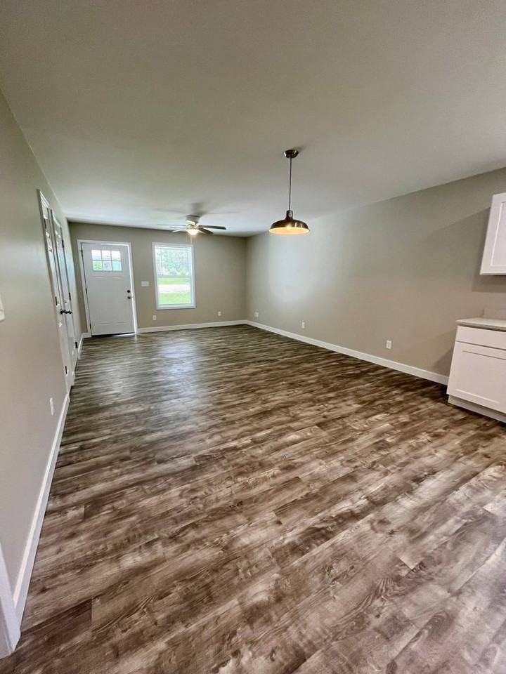 589 Sappington Bridge Rd - Photo 4 of 11