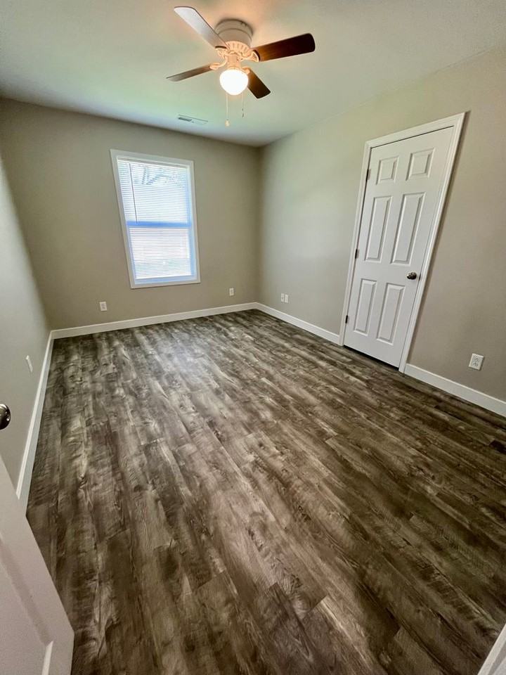 589 Sappington Bridge Rd - Photo 5 of 11