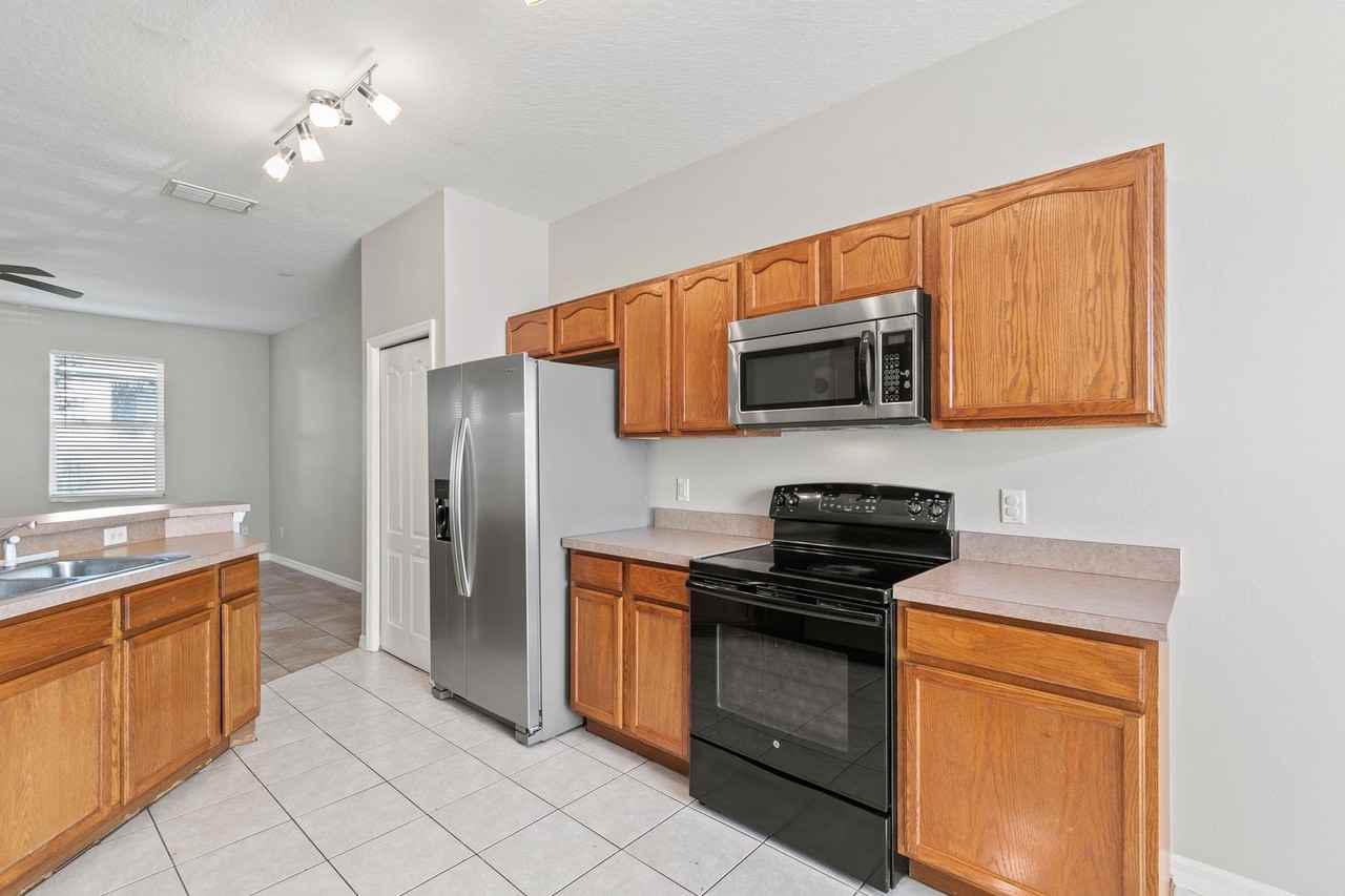 2709 Savannah Dr - Photo 6 of 15