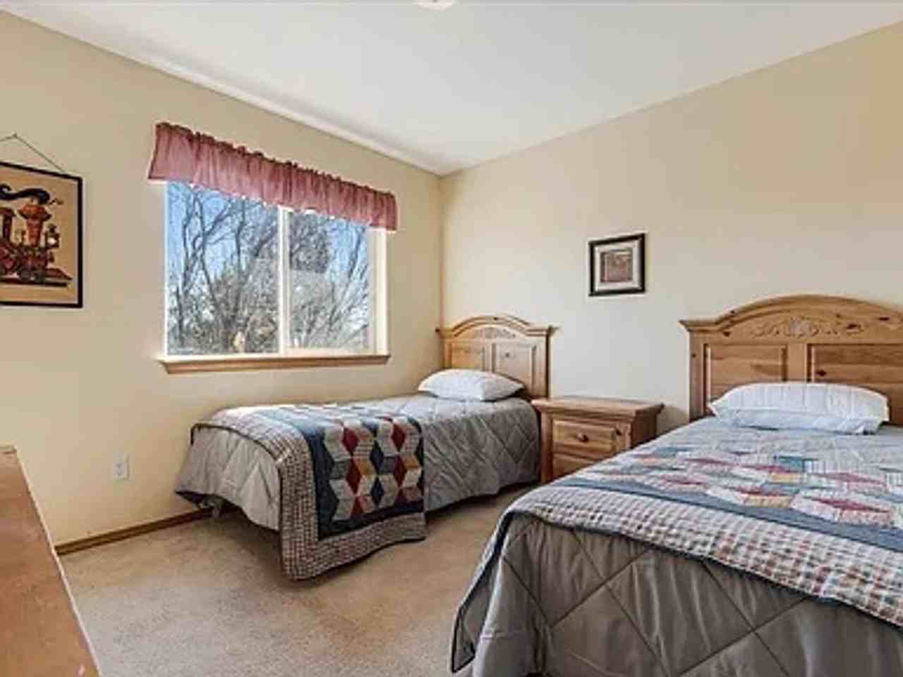 1140 Golden Pheasant Dr - Photo 6 of 15