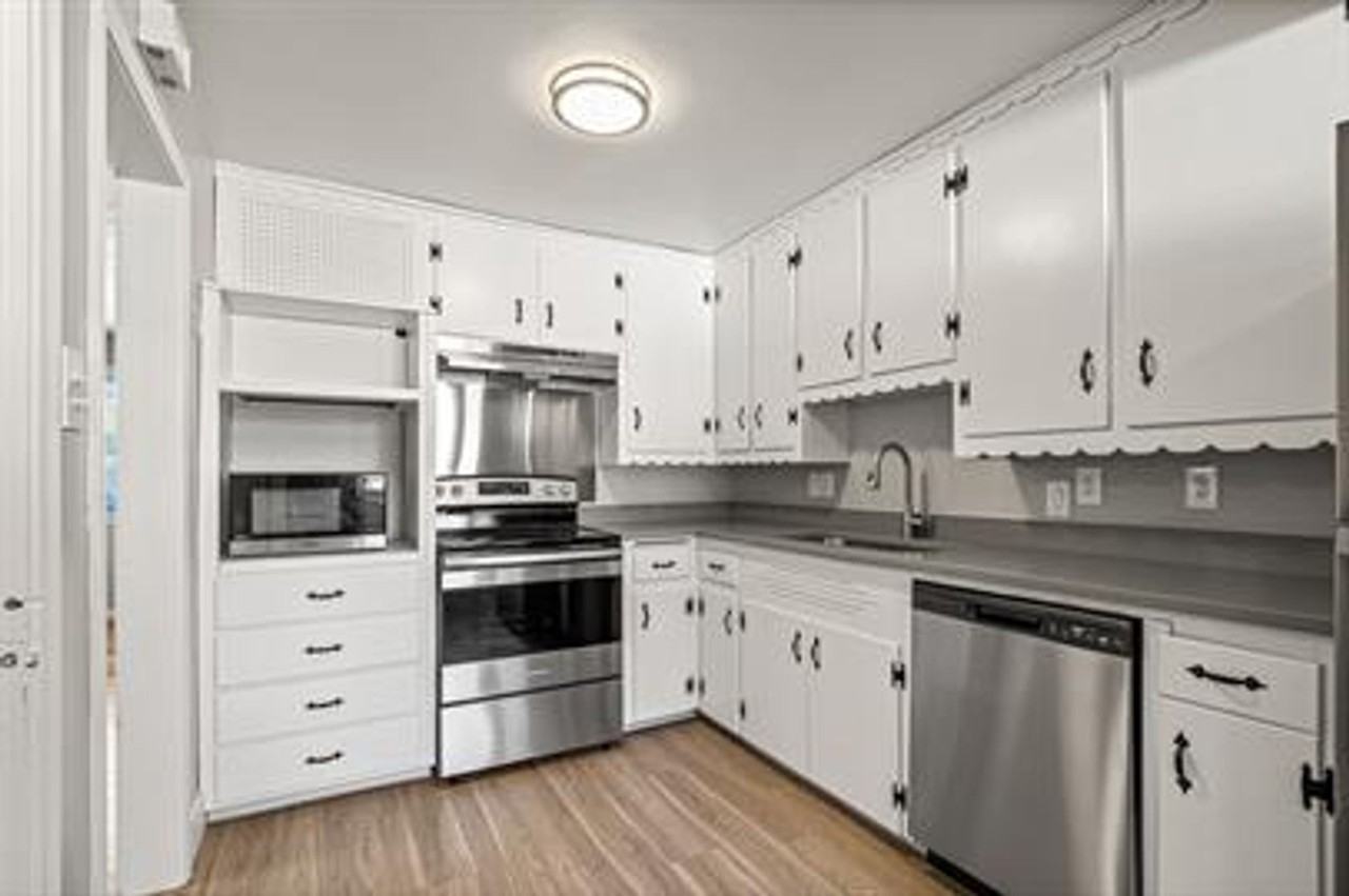 1704 S Humboldt St - Photo 4 of 13