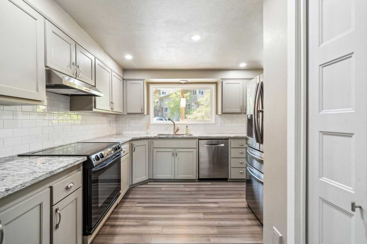 4312 Botticelli St - Photo 7 of 29